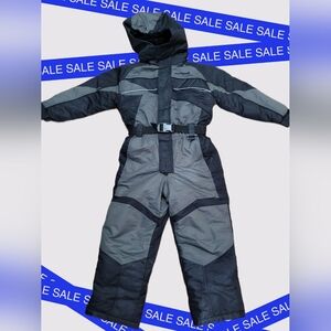 Ski Suit for boys size 6